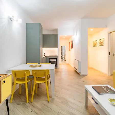 Aurealiving - Premium With Air Conditioning, Fast Wifi And Free Gym Apartamento