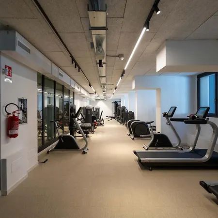 Aurealiving - Premium With Air Conditioning, Fast Wifi And Free Gym