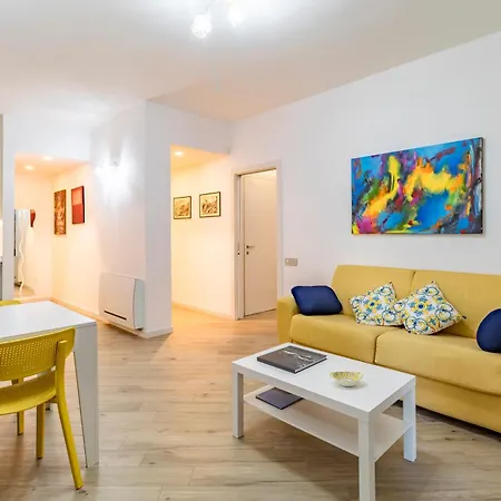 Aurealiving - Premium With Air Conditioning, Fast Wifi And Free Gym * Roma