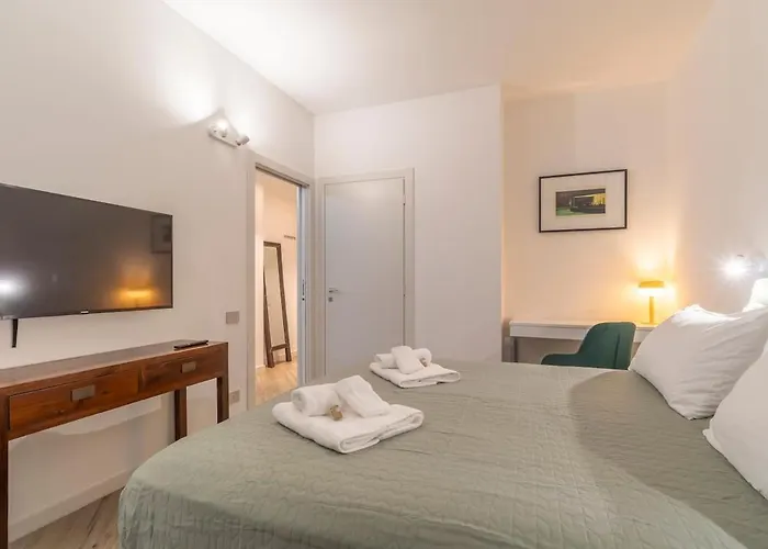 Aurealiving - Premium With Air Conditioning, Fast Wifi And Free Gym * Rome