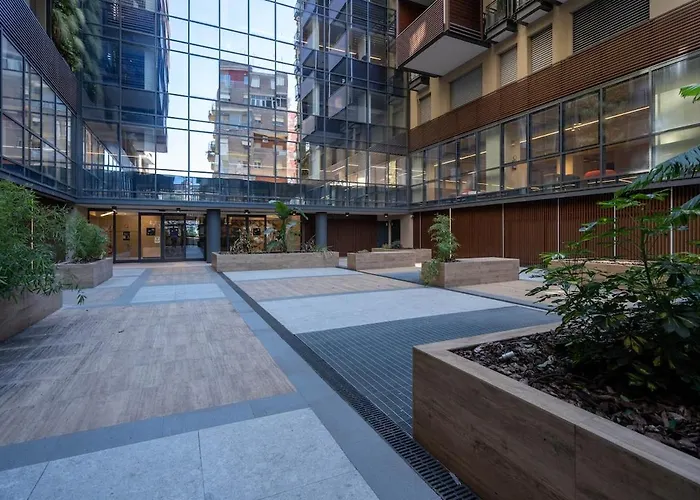 Aurealiving - Premium With Air Conditioning, Fast Wifi And Free Gym *